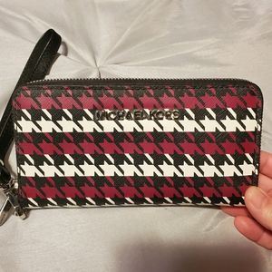 Michael kors cell phone wristlet